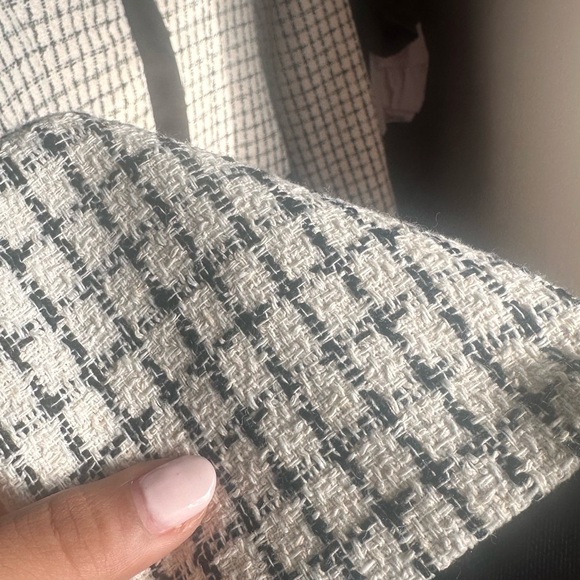 Urban Revivo Tweed Plaid Contrast Trim Dress - Picture 8 of 12